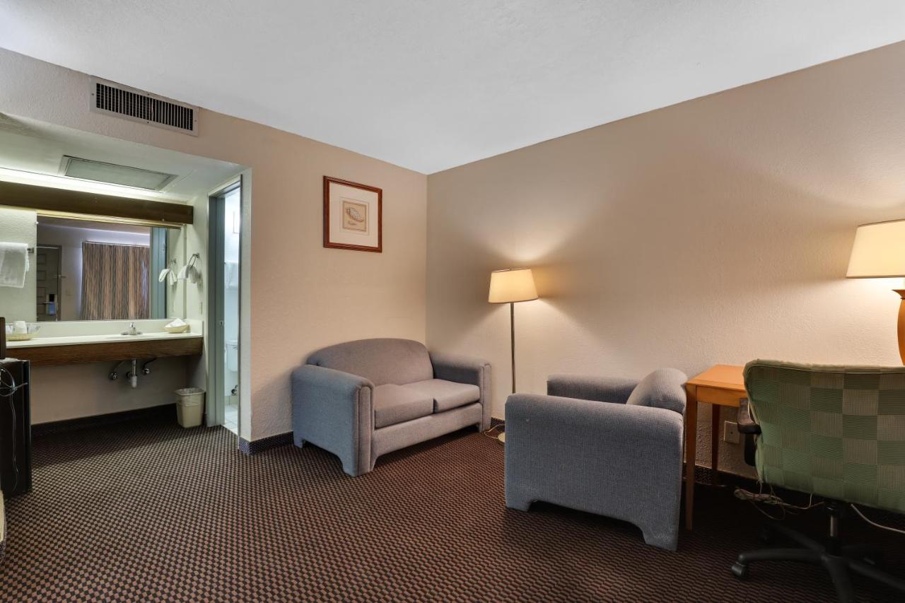 Days Inn & Suites By Wyndham Needles Exterior foto