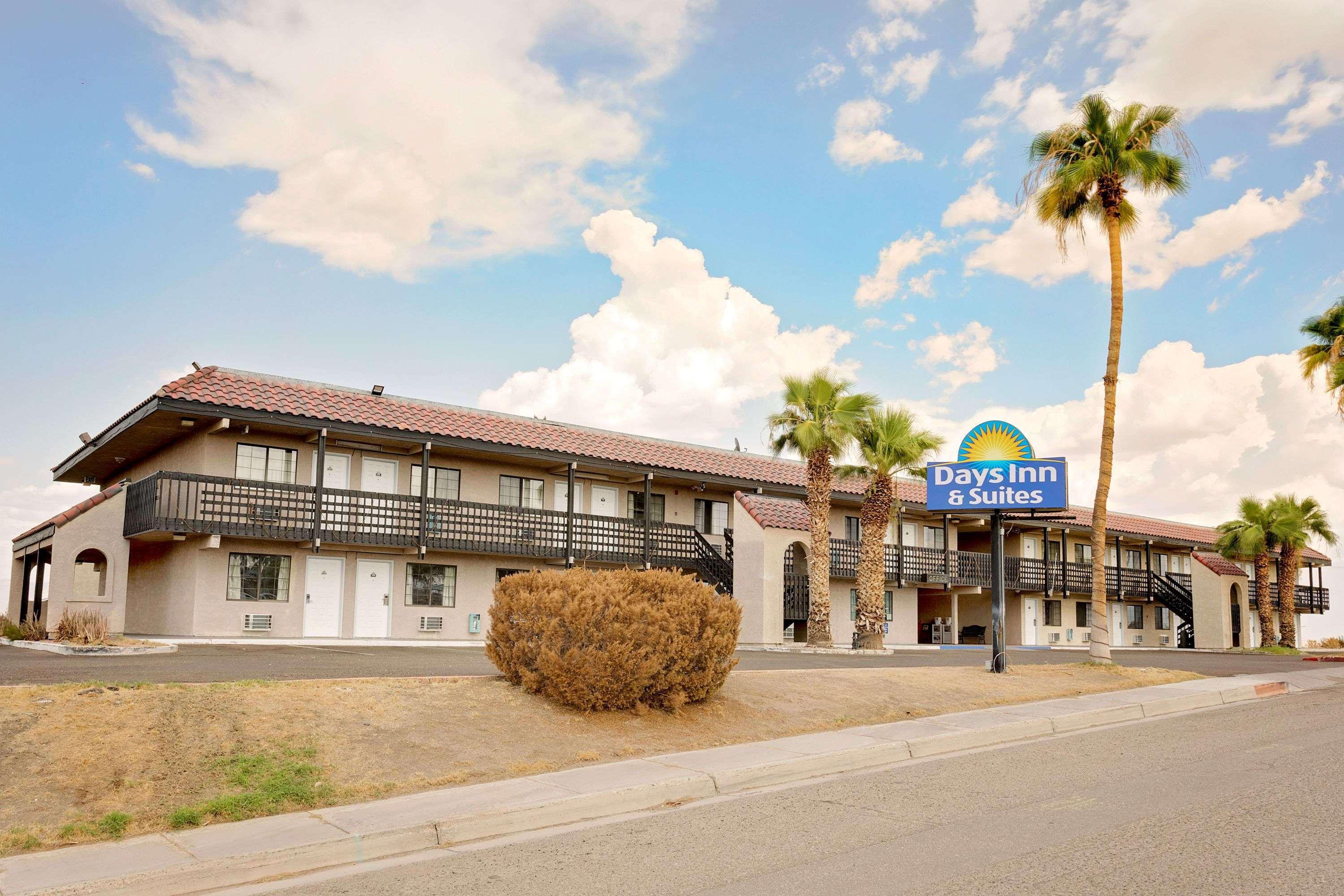 Days Inn & Suites By Wyndham Needles Exterior foto